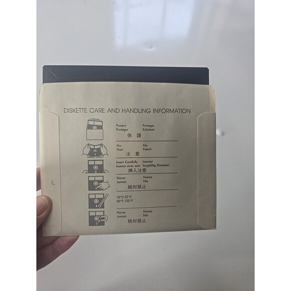 F/16 Combat Pilot PC game Electronic Arts Genuine Vintage PC Software Disks Only - Picture 4 of 10
